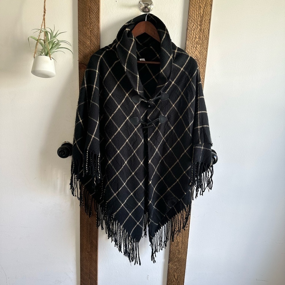 Apt. 9 Black Poncho Cape With Fringe Black Women’s One Size